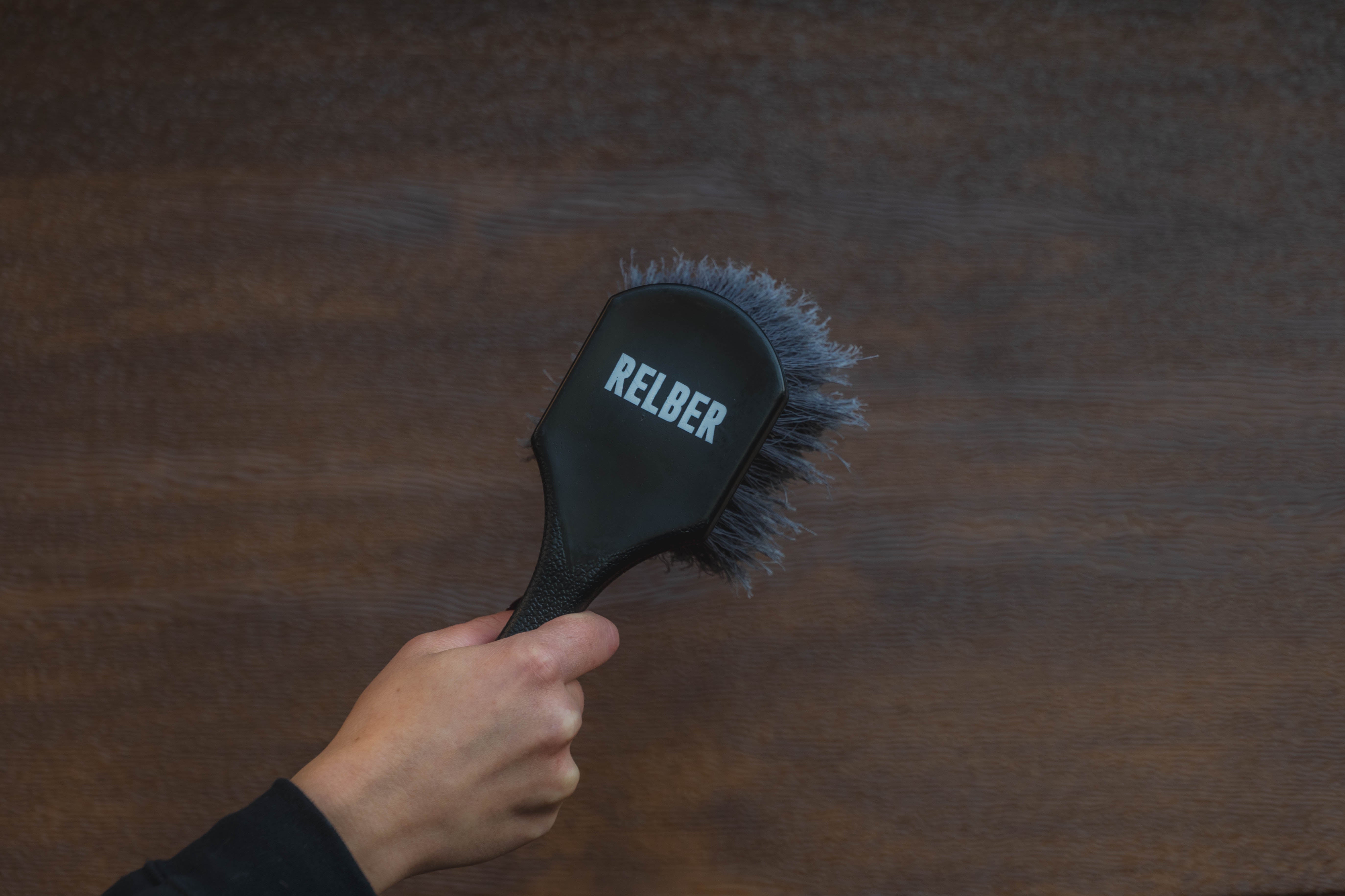 Transmission brush